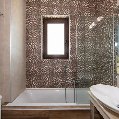 Roupes Ii, Family Villa, Fantastic Views, Private Pool * Roupai