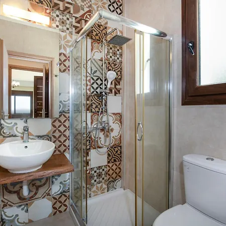 Roupes Ii, Family Villa, Fantastic Views, Private Pool * Roupai